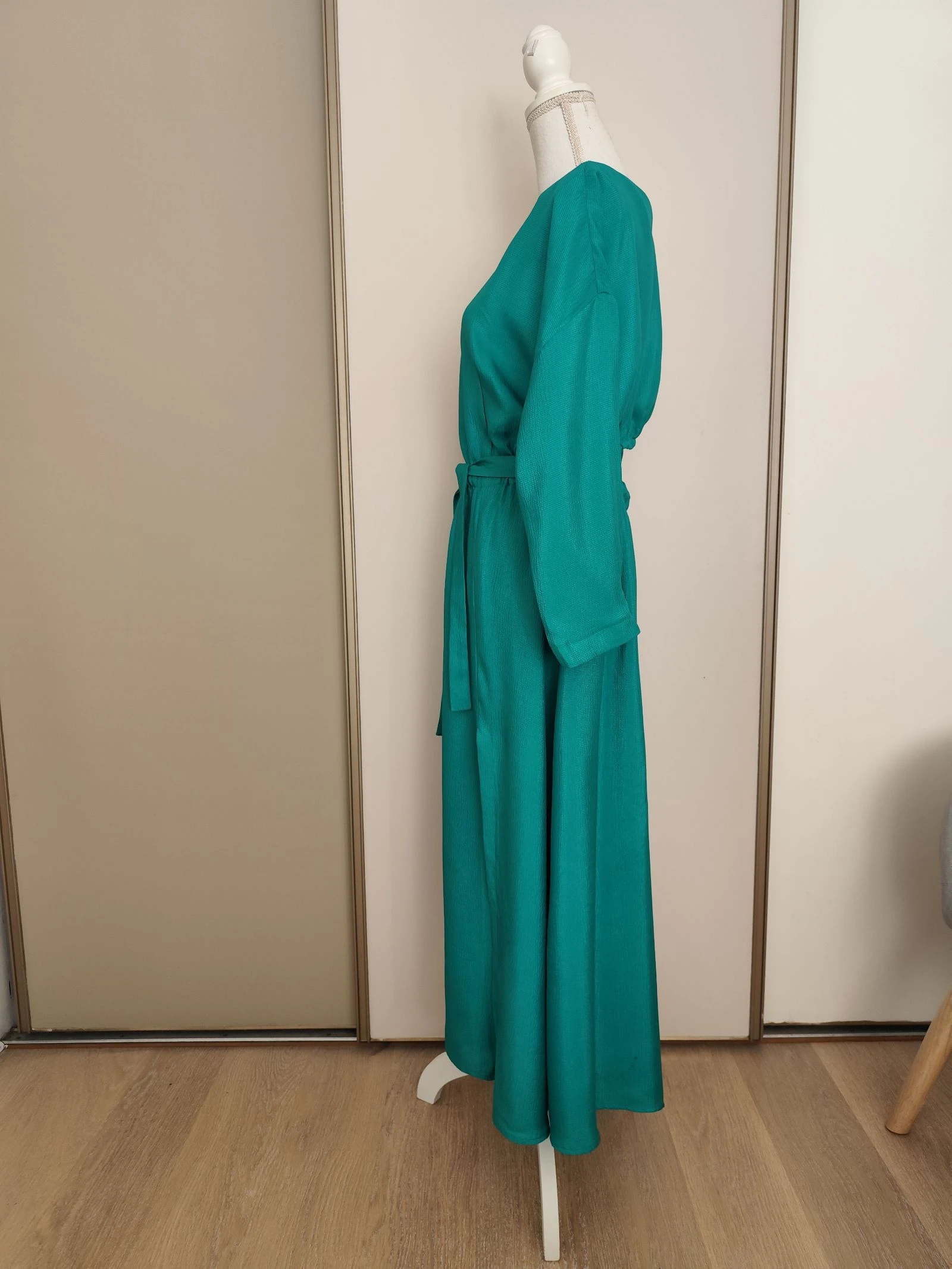 Robe longue neuve Claudie Pierlot taille 42 verte  – photo 4